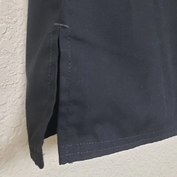 Black Wide-Leg Cargo Pocket Zip-Fly Lace-up Closure Women's Scrub Pant - Size MP - Picture 7 of 9